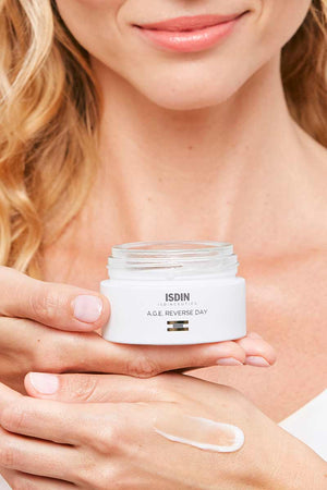 Isdin Isdinceutics A.G.E. Reverse Day - Tratamiento remodelante facial con triple acción 50 ml